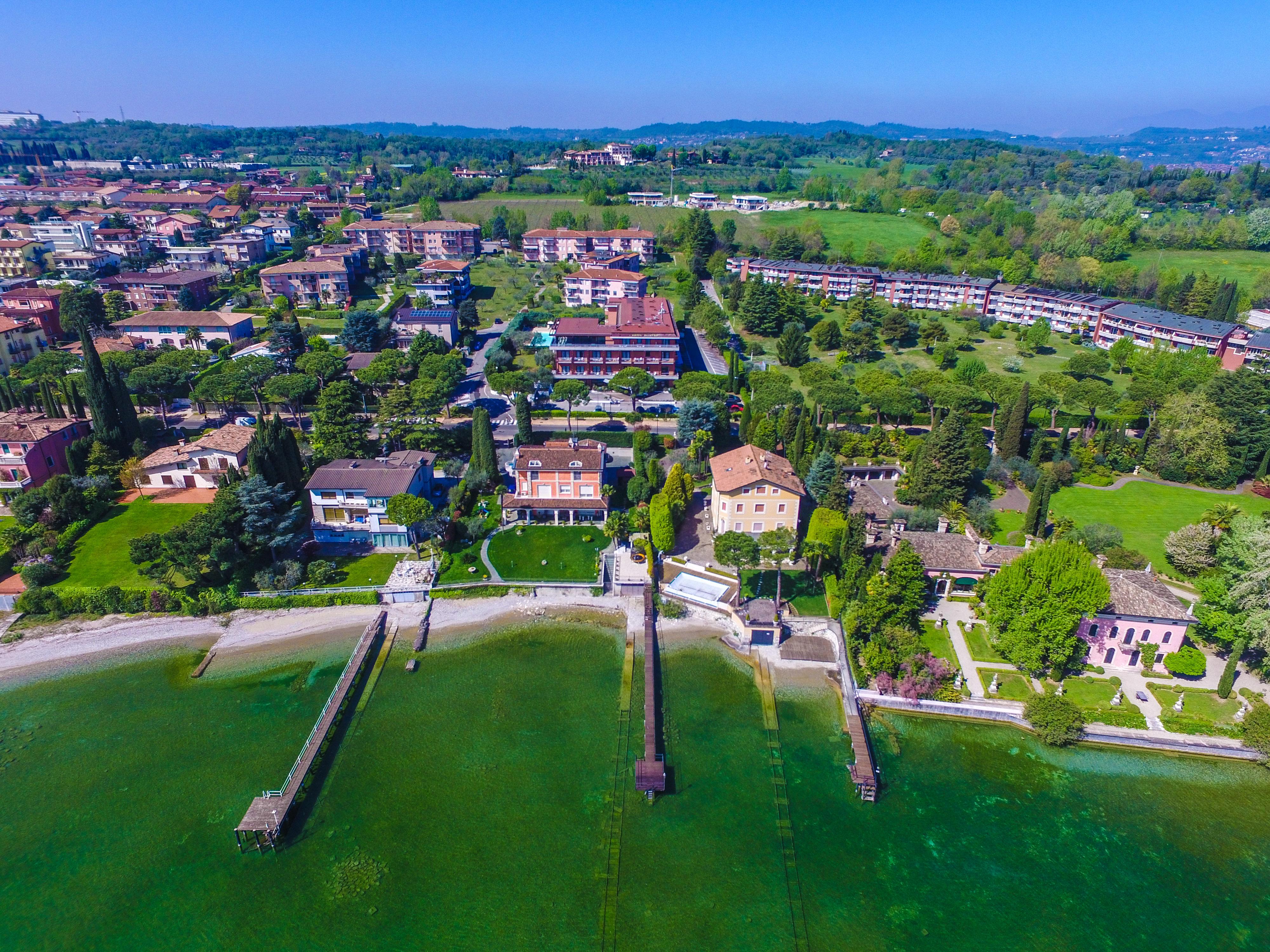 Hotel Oliveto Дезенцано-дель-Гарда Екстер'єр фото